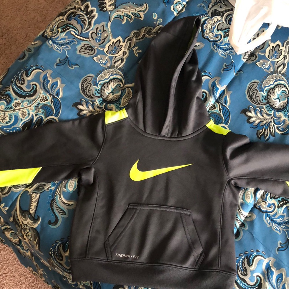 Toddler therma fit hoodie